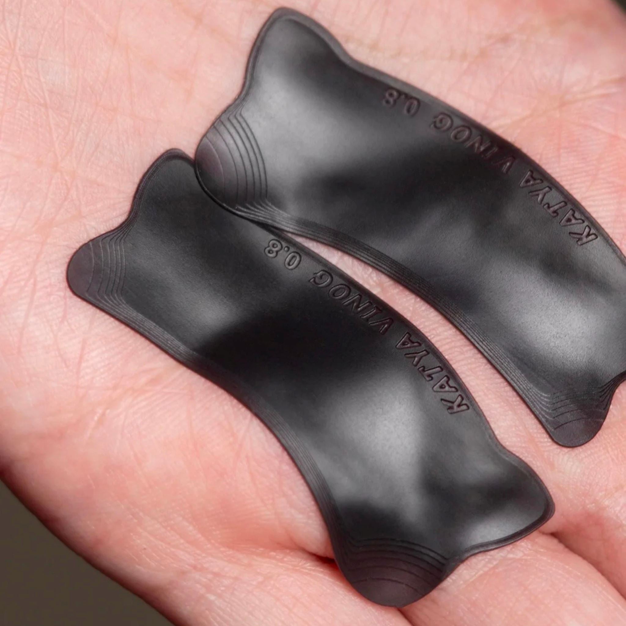 KATYA VINOG | STICKY PATCHES FOR LASH EXTENSIONS | BOW katya vinog
