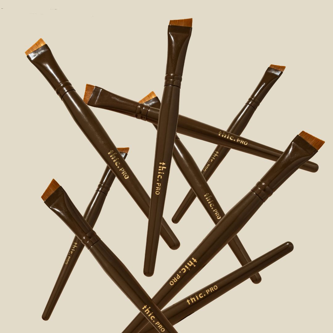 THIC | XL Angled Pro Brush thic