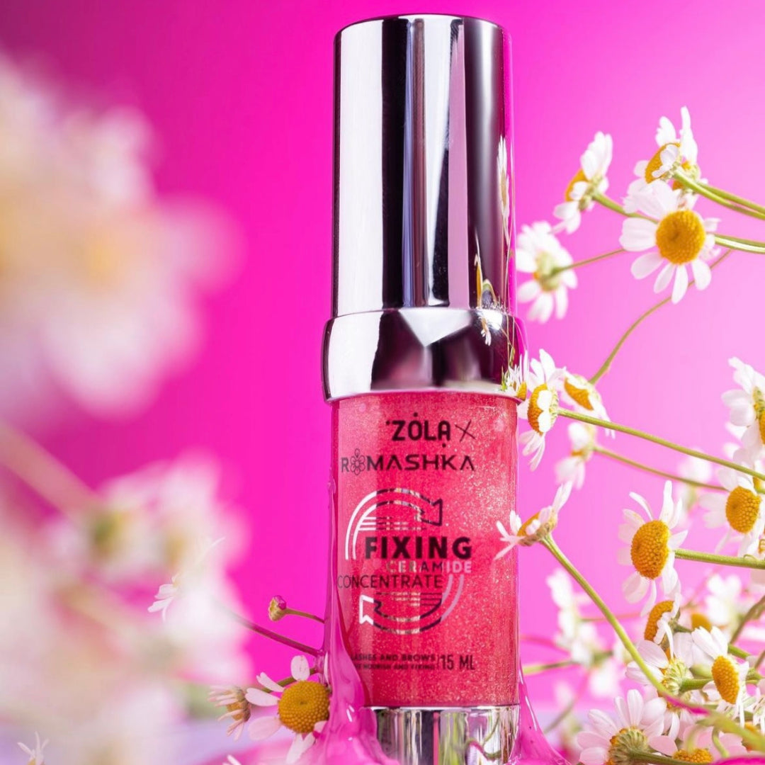 ZOLA × Romashka Fixing Ceramide Concentrate voedend serum voor wenkbrauwen en wimpers.