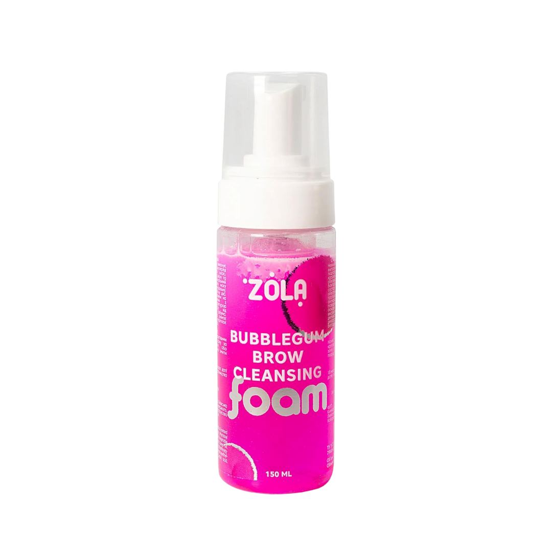 Roze ZOLA Brow Foam reinigt en ontvet wenkbrauwen en wimpers, hydrateert en versterkt de haartjes met betaïne.