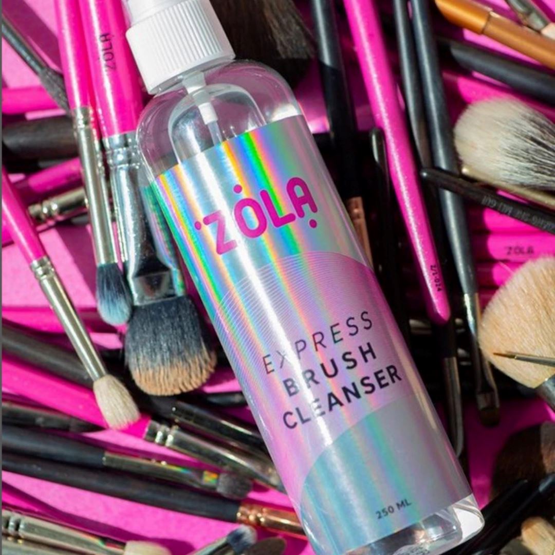 ZOLA Brush Cleanser 250ml reinigt en desinfecteert make-up, wenkbrauw- en wimperkwasten effectief zonder naspoelen.