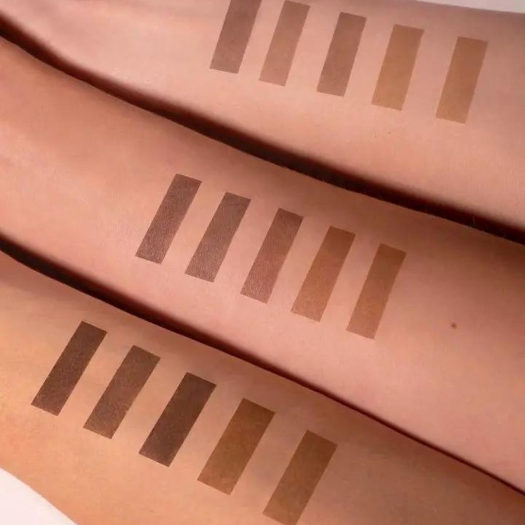 ZOLA Hybrid Brow Dye kit met 5 kleuren en 3% Oxidant. Langdurige, verzadigde kleur met verzorgende ingrediënten zoals collageen en lanoline.