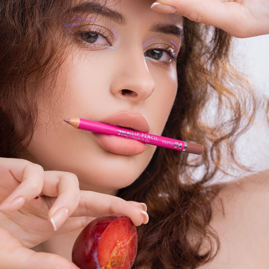 ZOLA Lip Pencil voor perfecte lipcontour en langdurige, romige dekking. Verkrijgbaar in 7 tinten van nude tot klassiek rood.