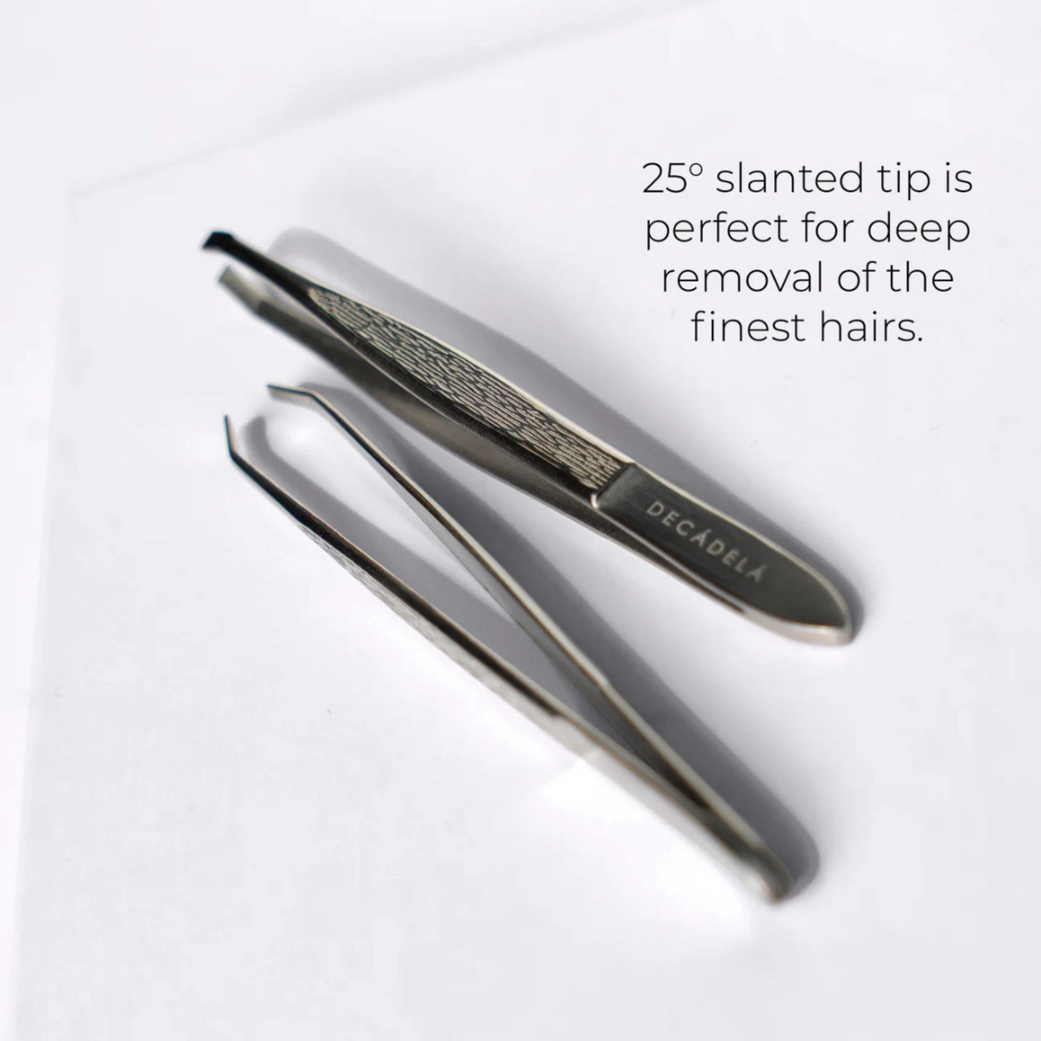 DECÁDELÁ | Tweezer &amp; Eyebrow Scissors Pro Set