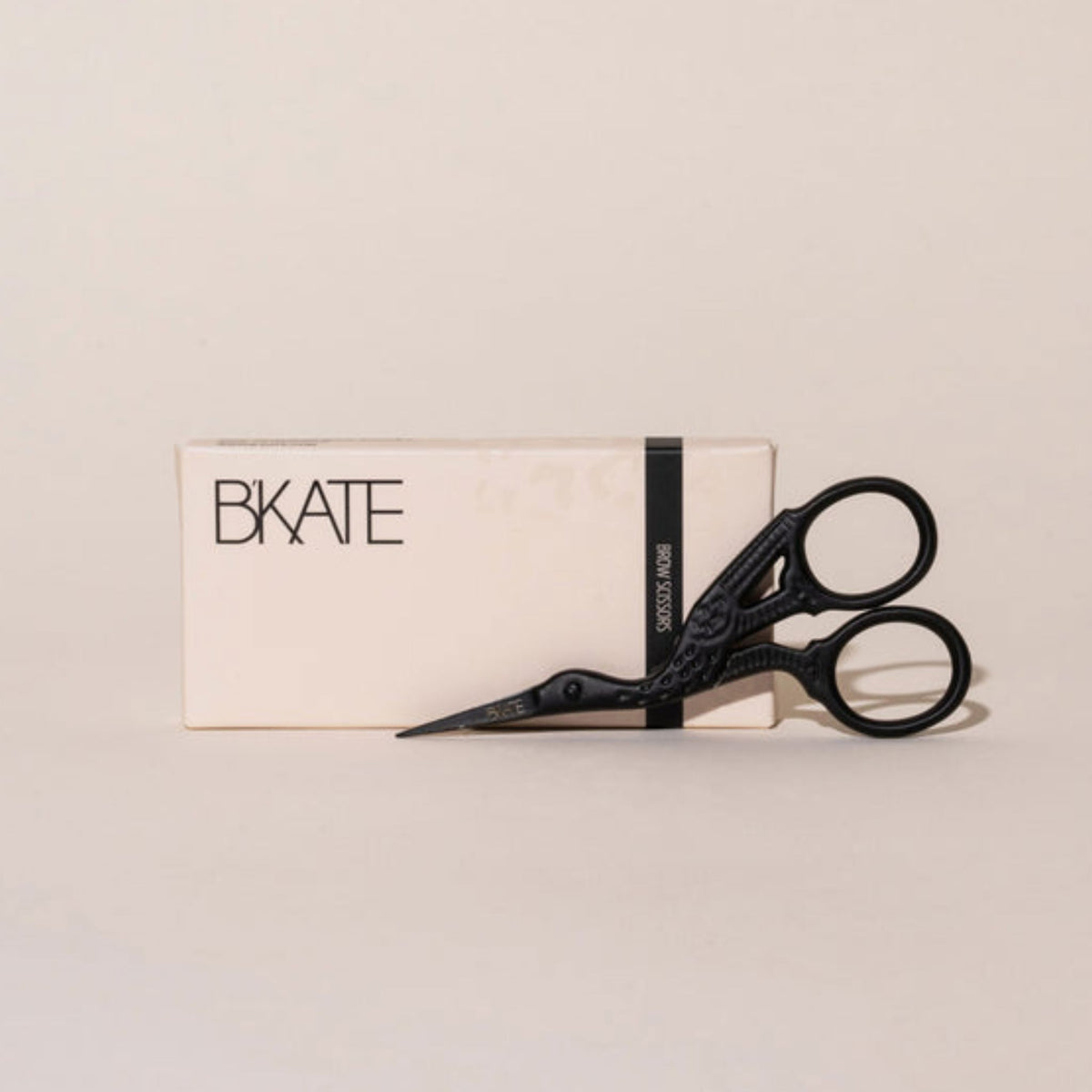 B’KATE Scissors zwarte wenkbrauwschaar 