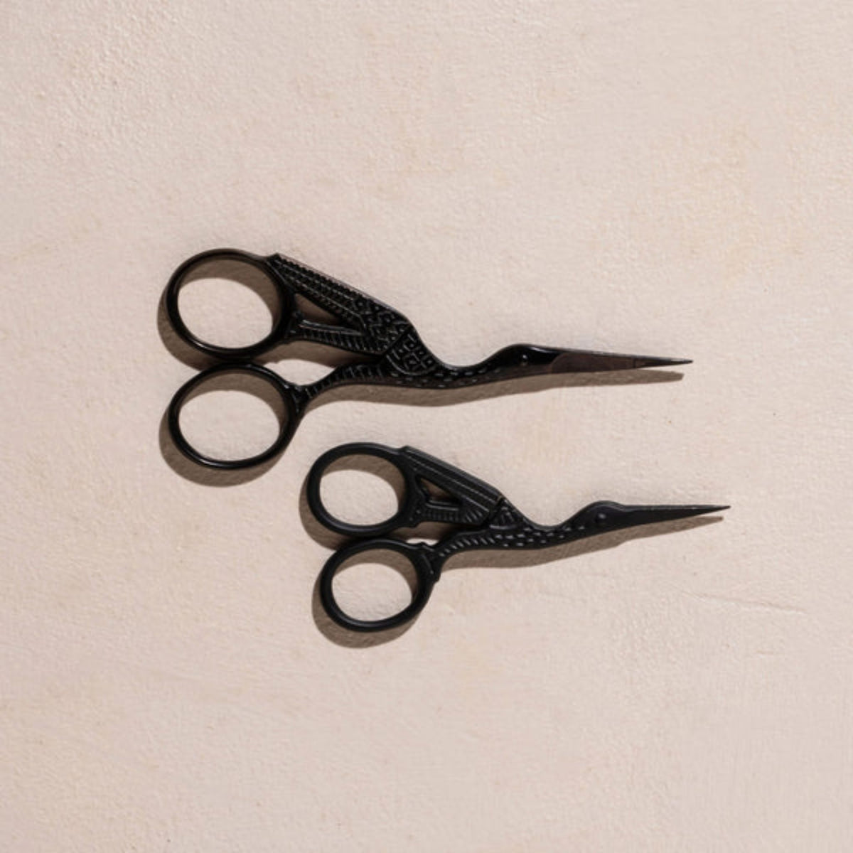 B’KATE Scissors zwarte wenkbrauwschaar 